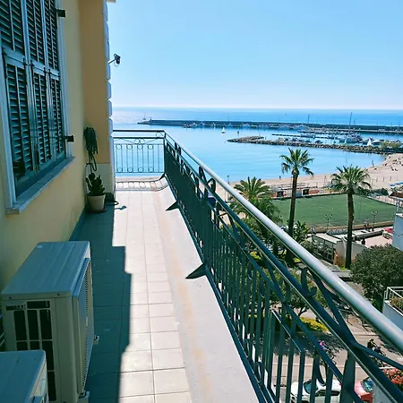 Apartment Dimora Dolce - Attico Sul Mare