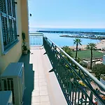 Διαμέρισμα Dimora Dolce - Attico Sul Mare
