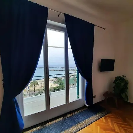 Dimora Dolce - Attico Sul Mare شقة *