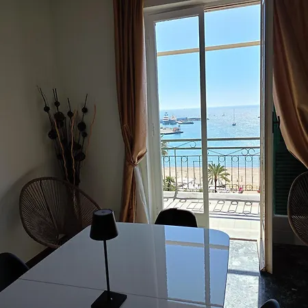 Dimora Dolce - Attico Sul Mare 公寓
